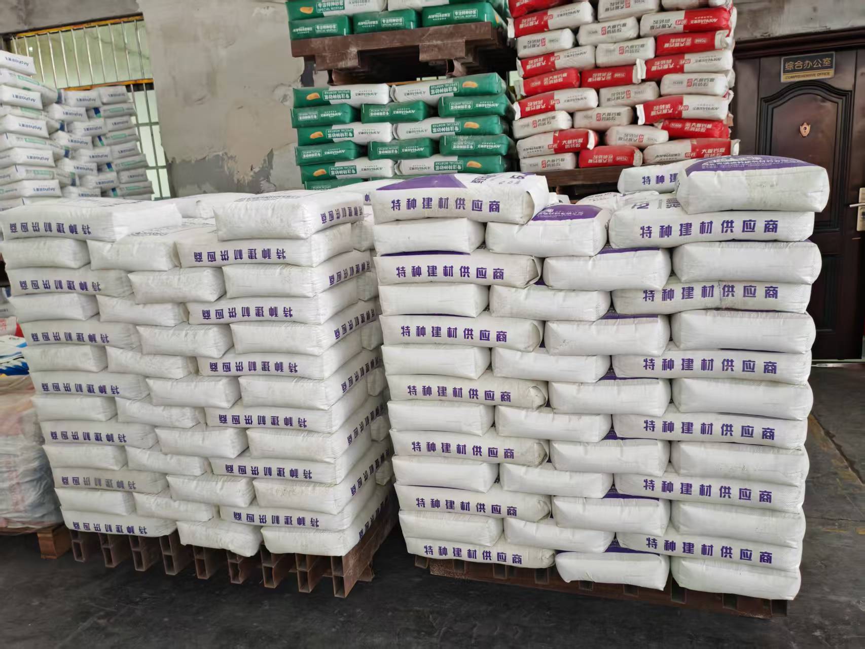 文县拱顶带模注浆料